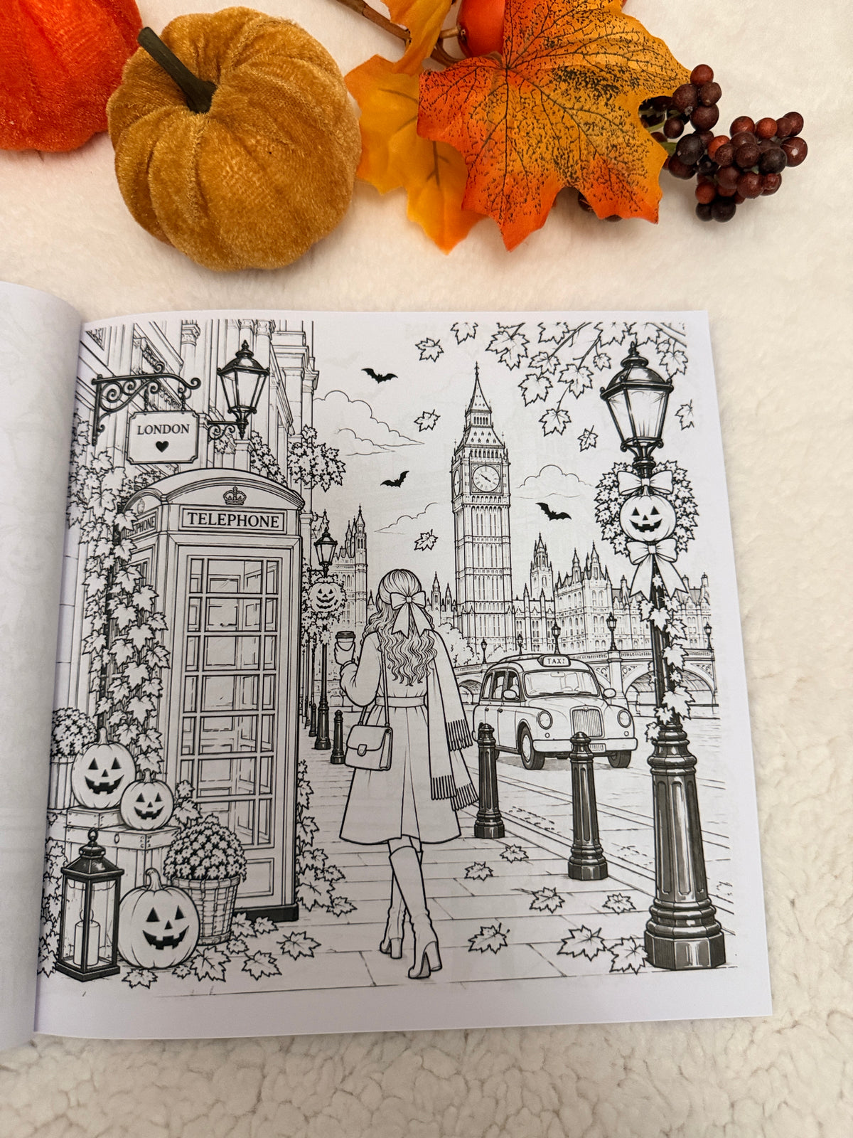 Halloween in London – Malbuch für Erwachsene