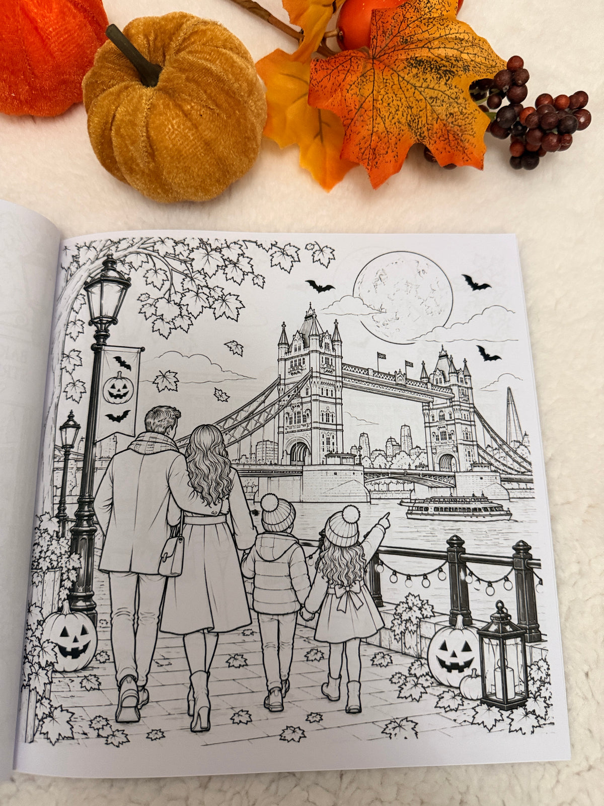 Halloween in London – Malbuch für Erwachsene